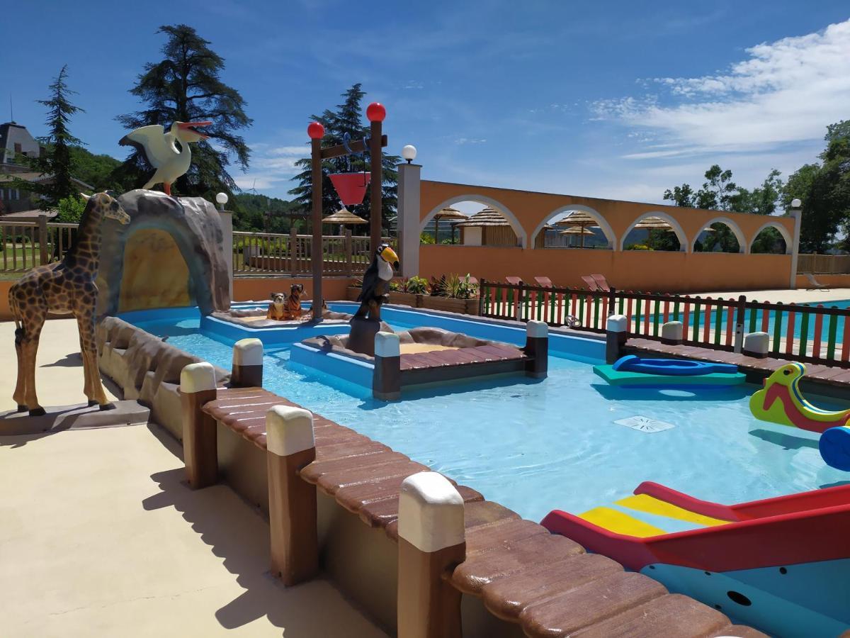 Camping Domaine De Senaud Albon Экстерьер фото