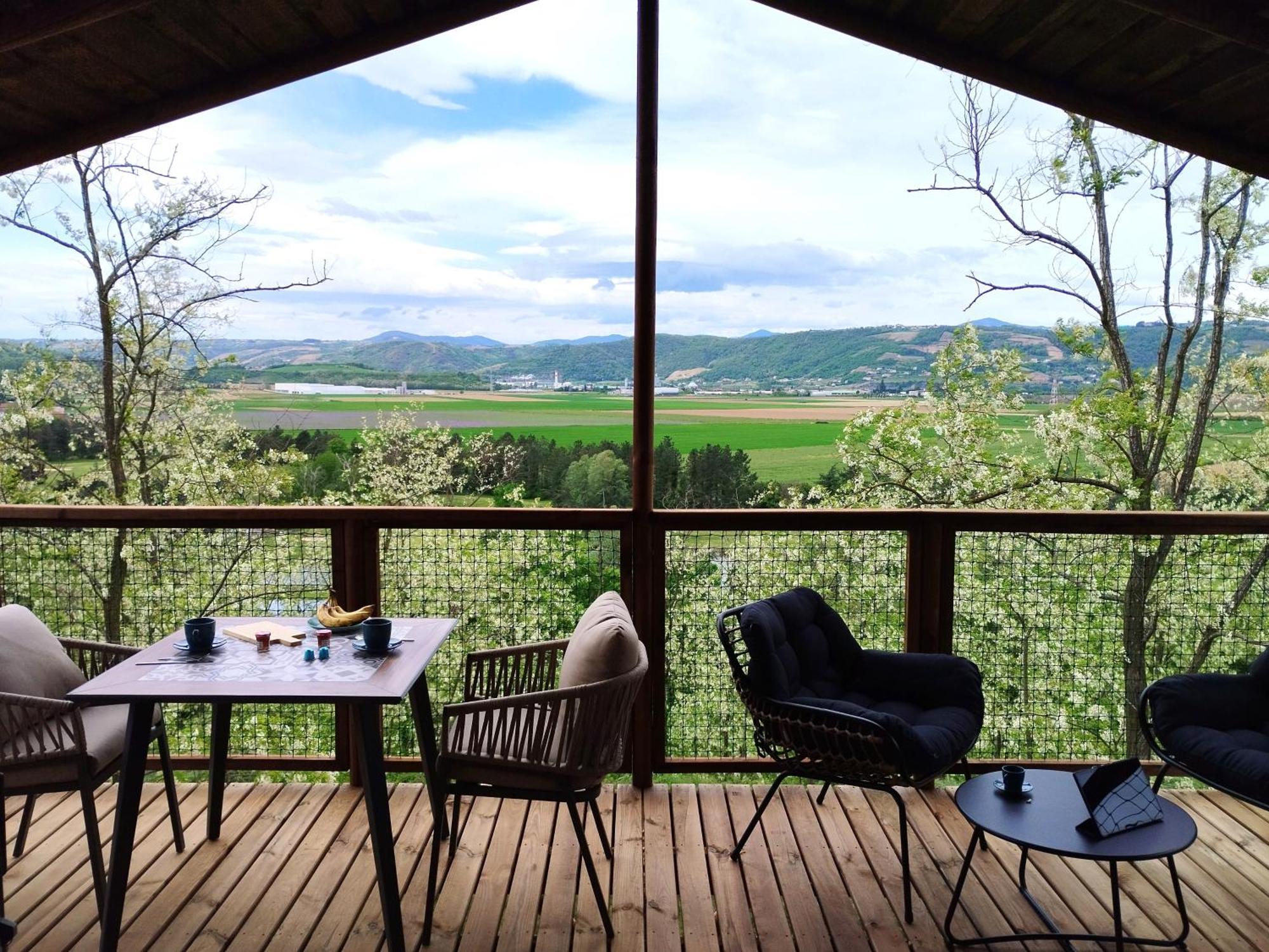 Camping Domaine De Senaud Albon Экстерьер фото