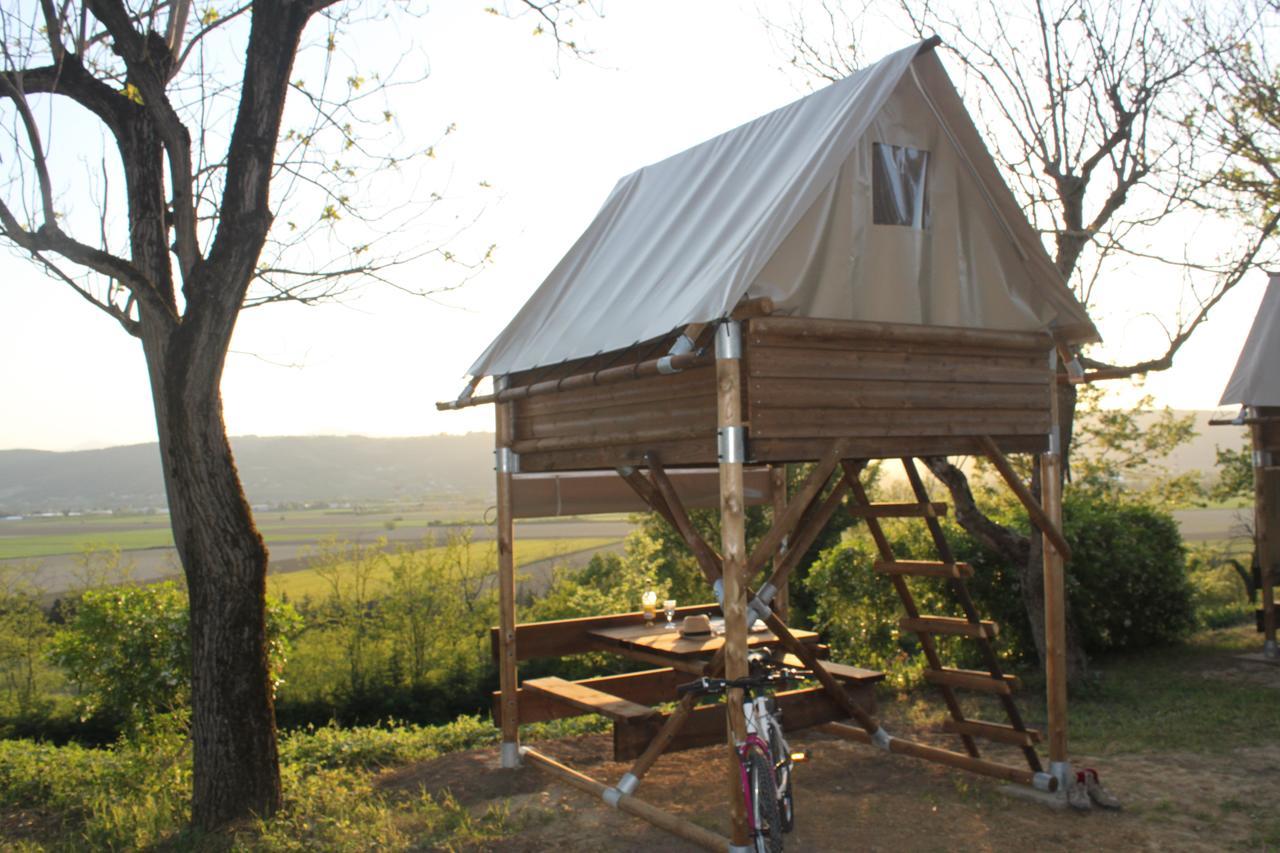 Camping Domaine De Senaud Albon Экстерьер фото